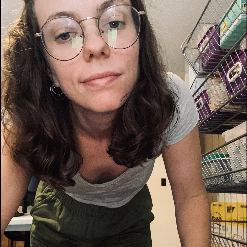 Meet your Posher, Elizabeth
